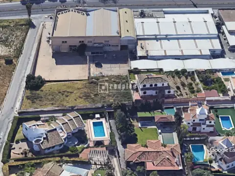 Terreno en calle del Aceituno