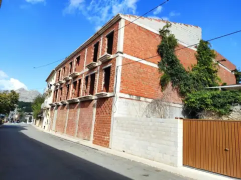 Edificio en Parcent
