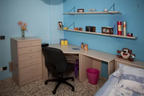 Habitación en Barrio León-El Tardón-Blas Infante