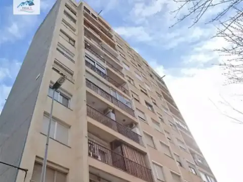 Piso en calle Via S Oleguer, 2