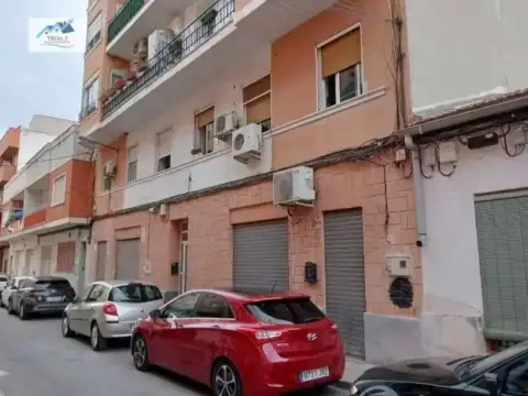 Piso en calle del Escultor José Planes