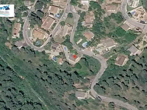 Chalet en Castellví de Rosanes