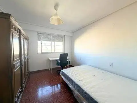 Habitación en Avenida de Gaspar Aguilar