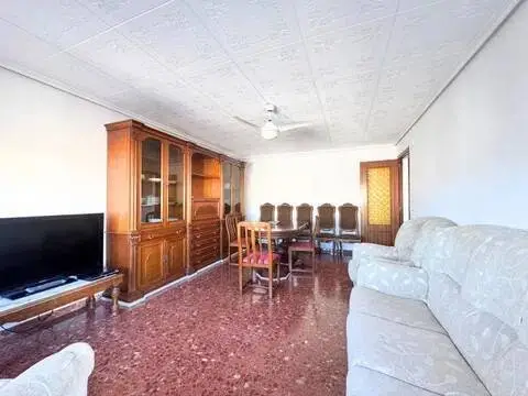 Habitación en Avenida de Gaspar Aguilar