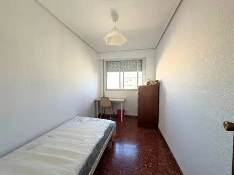 Habitación en Avenida de Gaspar Aguilar