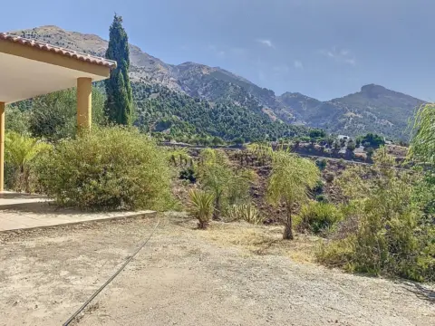 Casa en Canillas de Aceituno