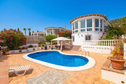 Villa in Alcaucín