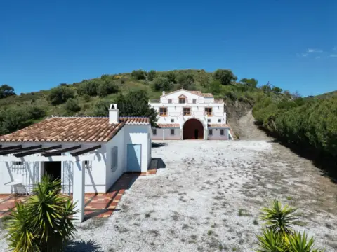 Casa en Sedella
