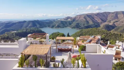 Ático en Istán