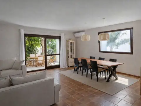 Chalet pareado en El Paraíso