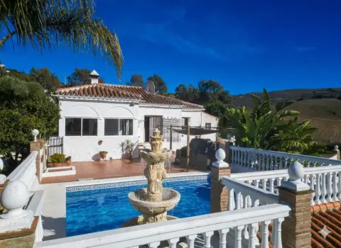 Casa rústica en Almogía