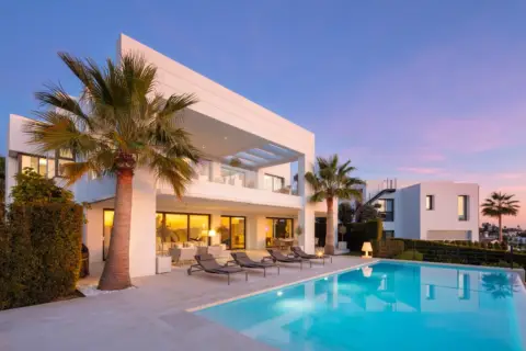 Casa en Lomas de Marbella Club-Puente Romano