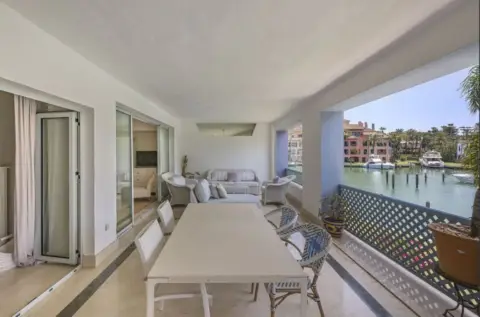 Apartamento en Puerto de Sotogrande-La Marina