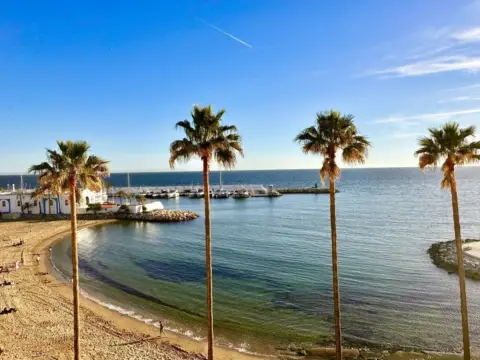 Apartamento en Playa Bajadilla-Puertos