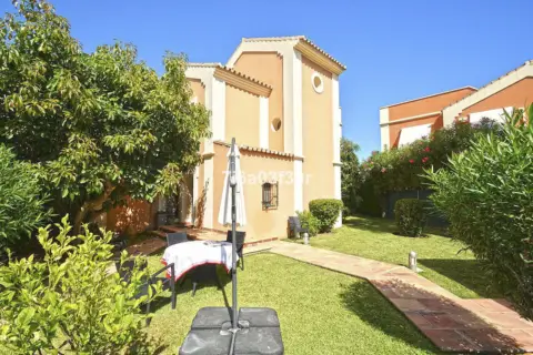 Casa adosada en San Pedro de Alcántara