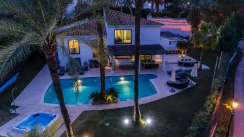 Casa en Los Naranjos-Las Brisas