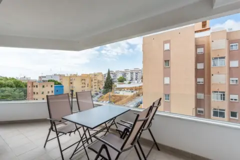 Apartamento en Zona Avenida de Andalucía