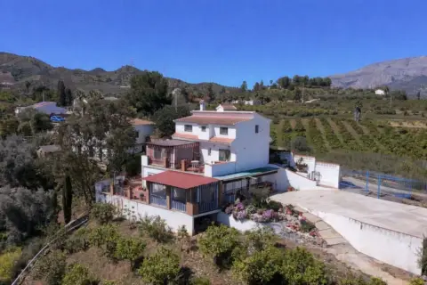 Casa rústica en Álora