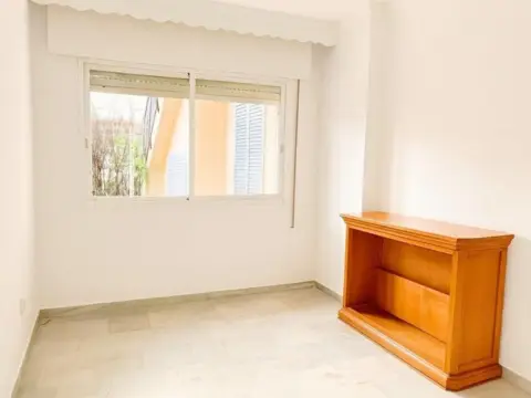 Apartamento en Plaza de Toros-Las Albarizas-La Ermita