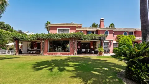 Casa en Lomas de Marbella Club-Puente Romano