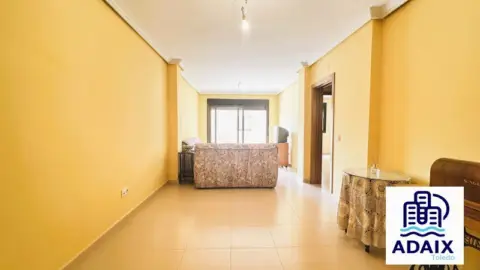 Piso en calle del Tembleque, 21