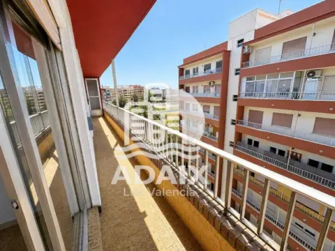 Piso en calle Carrer Doltà, nº 30