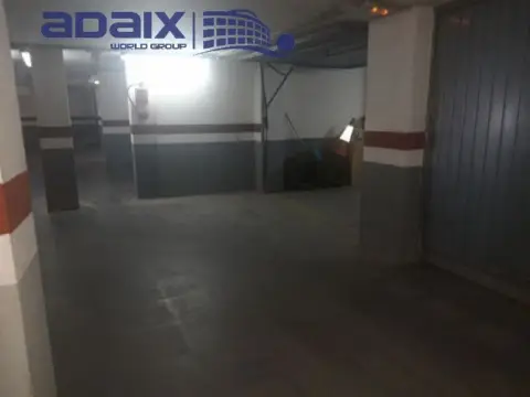 Garaje en calle del Azuel, 8