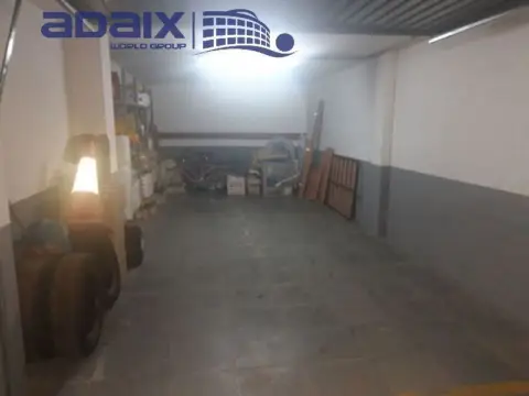 Garaje en calle del Azuel, 8