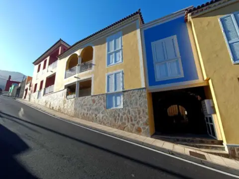 Piso en calle Cuatro Cantillos in Aguamansa (La Orotava) · La Orotava