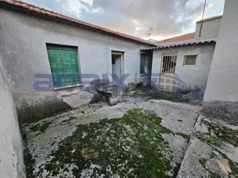 Casa en calle de Longuera