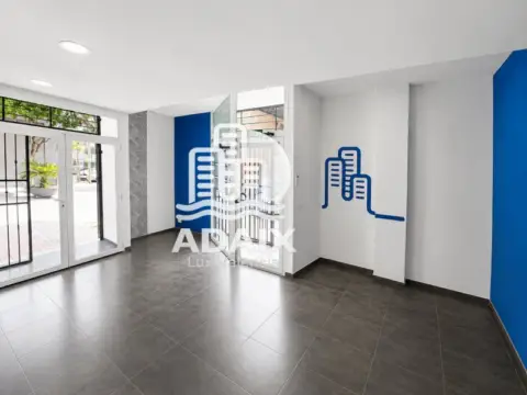 Local comercial en Avinguda de la Plana, 9