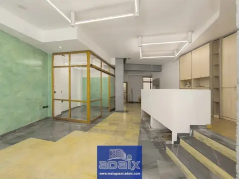 Local comercial en calle Martínez de la Rosa, 157