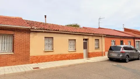 Casa en calle de El Valle, 26