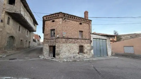 Casa en calle de Clemente González, 6