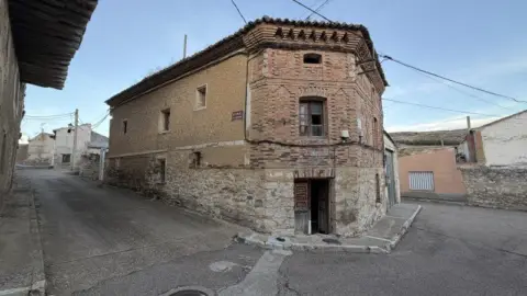 Casa en calle de Clemente González, 6