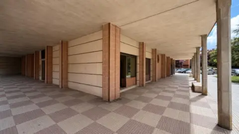 Local comercial en calle de los Trigales