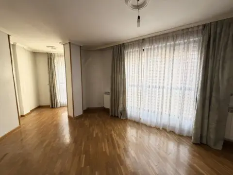 Piso en calle de Villacasares, 12