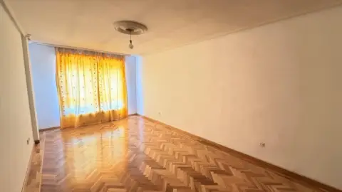 Piso en calle de Don Pelayo, 11