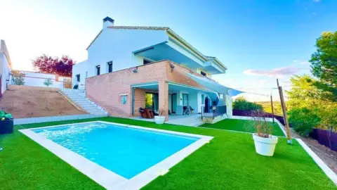 Casa en Layos