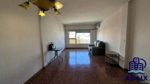 Piso en calle de la Azucena, 17