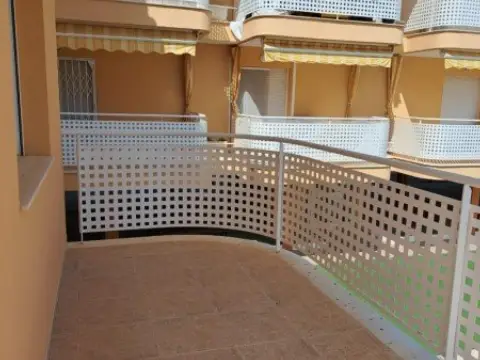 Piso en Avenida del Papa Luna, 151