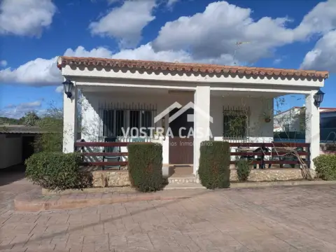 Chalet en Corral de Carmelo