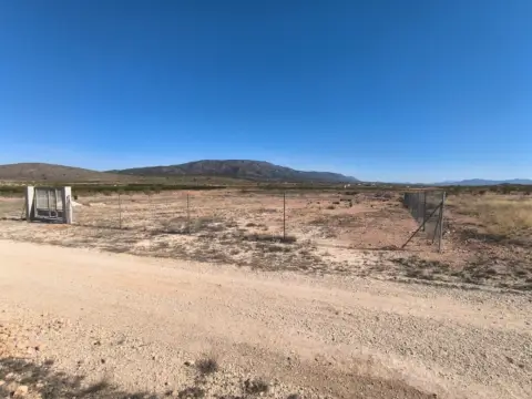 Terreno en El Pinós - Pinoso