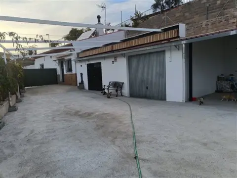 Finca rústica en La Peza