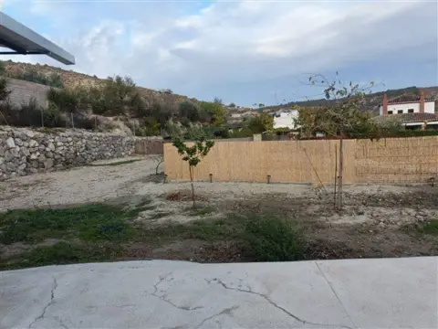 Finca rústica en La Peza