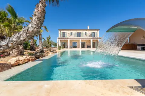 Finca rústica en Cala Llombards