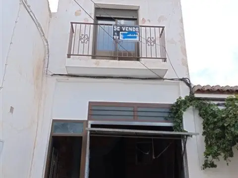 Casa en Huéneja