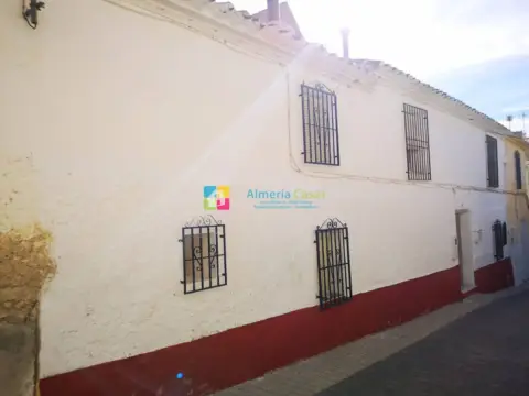 Casa en Oria
