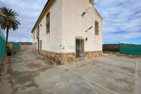 Finca rústica en Zurgena