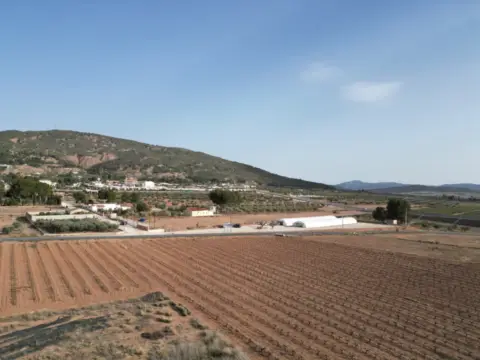 Terreno en El Pinós - Pinoso